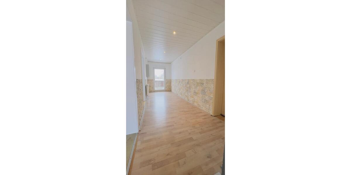 Etagenwohnung Edemissen - 2 Zimmer, 75 m&sup2;, 900&euro; | Angebot:26226914