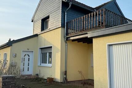 Haus Ilsede - 5 Zimmer, 125 m&sup2;, 1.500&euro; | Angebot:23634702