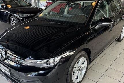 VW Golf 2.249 km 25.990 € Salzgitter 38226