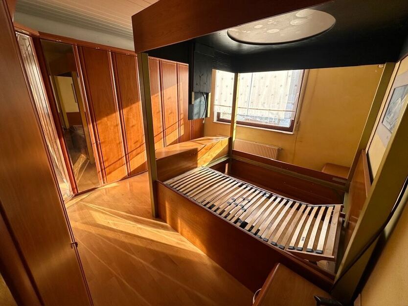 Großzügiges Wohnen mit tollem Weitblick 9 zimmer