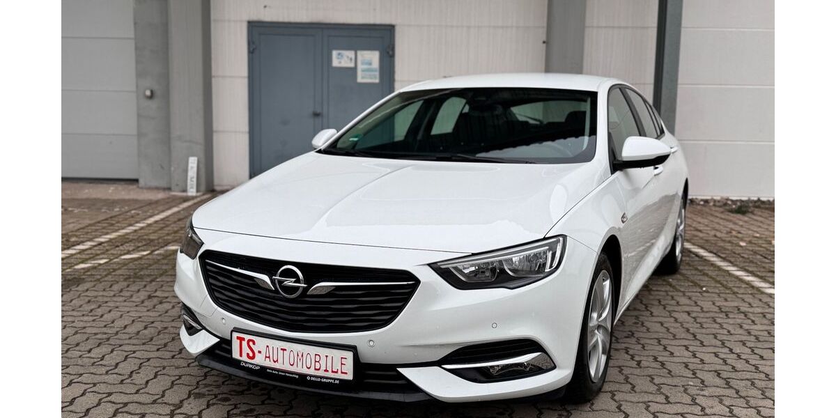 Opel Insignia 133.000 km 9.990 € Salzgitter 38229