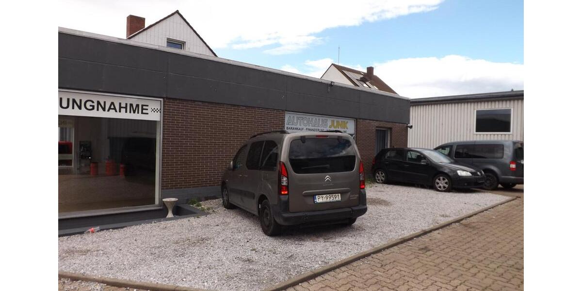 Autohaus,Autovermietung,Gewerbeimmobilie m. Werkstatt,Halle,Außengelände in SZ-Bad zimmer