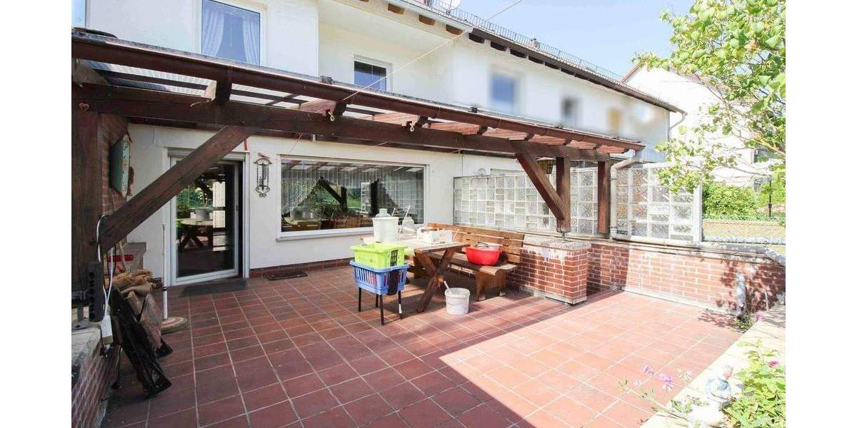 Handwerker aufgepasst. Reihenmittelhaus mit Blick aufs Feld in Bodenburg 5 zimmer