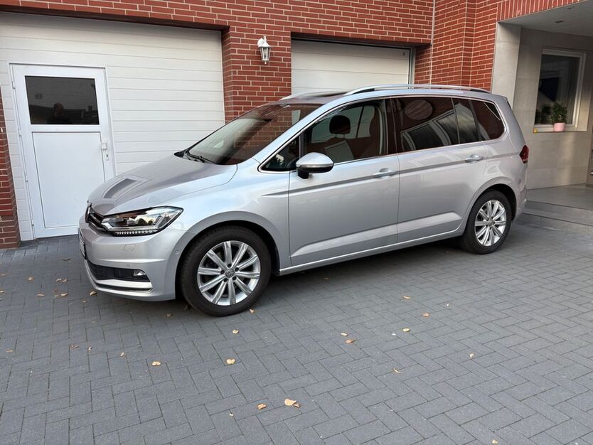 VW Touran 91.000 km 29.400 € Braunschweig 38110