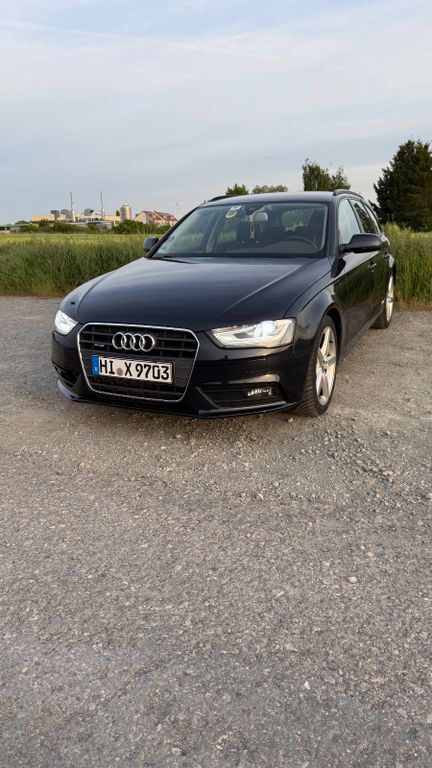 Audi A4 199.000 km 13.999 € Bockenem 31167