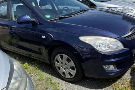 Hyundai i30 218.000 km 2.350 &euro; Wolfenbüttel (Halchter) 38304