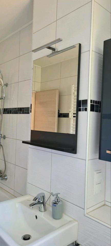 2 Zimmer Wohnung mit Balkon und Autostellplatz, in SZ Krähenriede