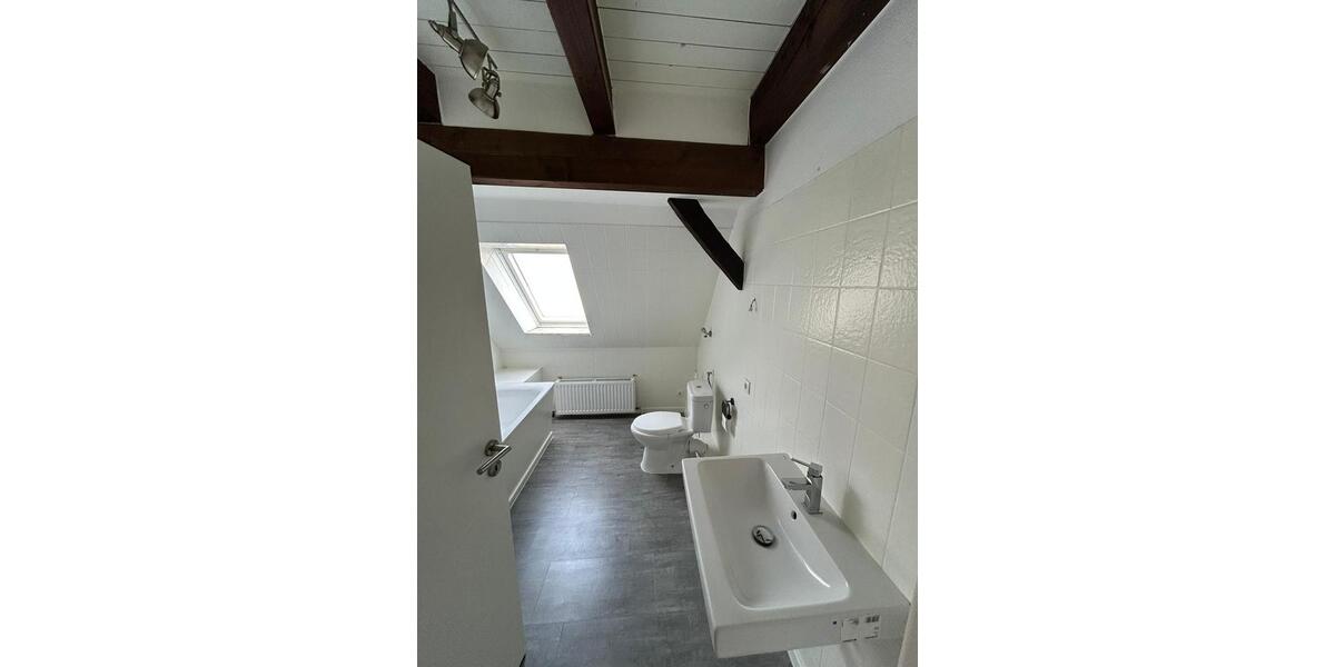 Maisonettenwohnung Algermissen - 6 Zimmer, 160 m&sup2;, 1.050&euro; | Angebot:24841248