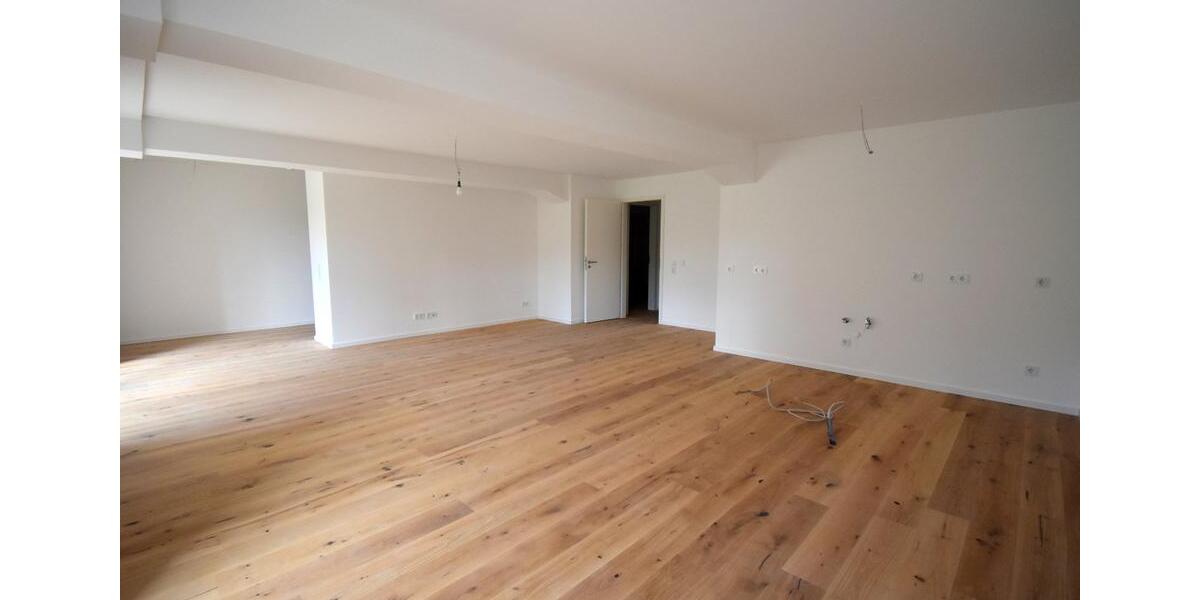 Etagenwohnung Hildesheim Bockfeld - 4 Zimmer, 125 m&sup2;, 1.350&euro; | Angebot:25790278