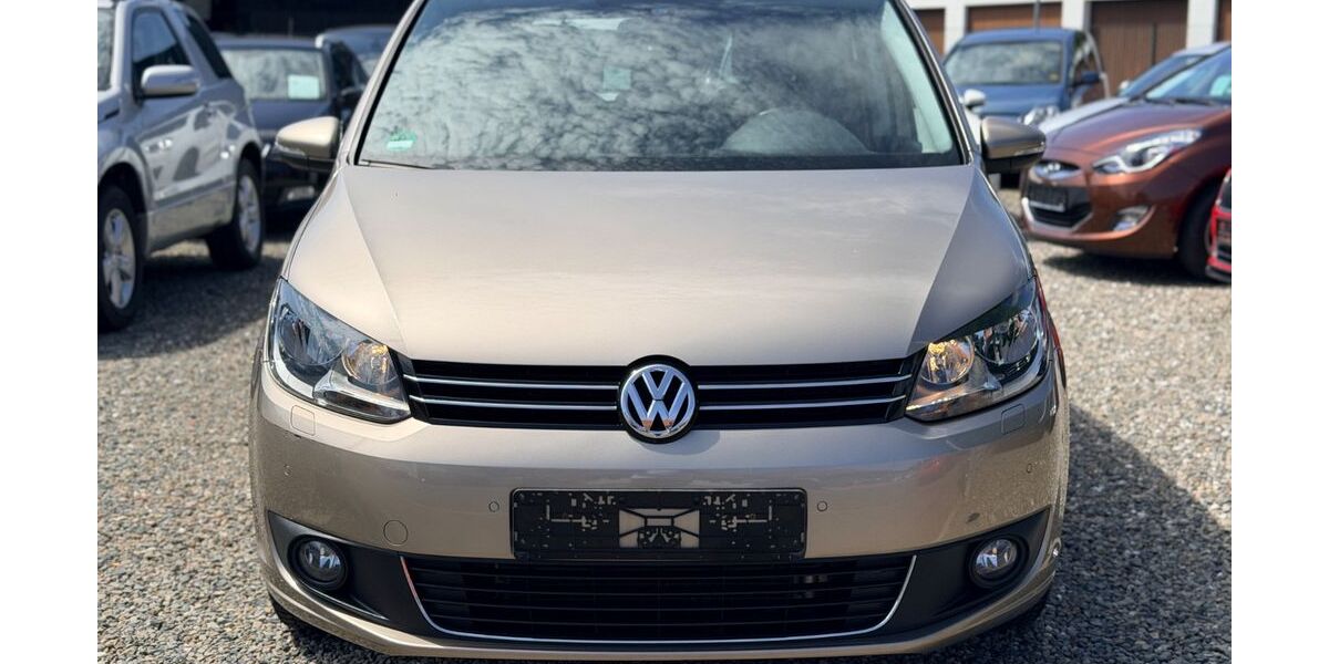 VW Touran 114.000 km 12.499 &euro; Goslar 38640