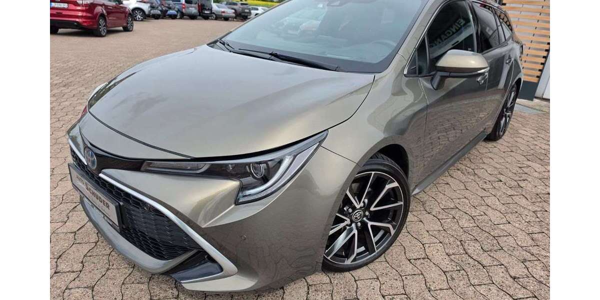 Toyota Corolla 61.600 km 25.980 &euro; Hildesheim 31137