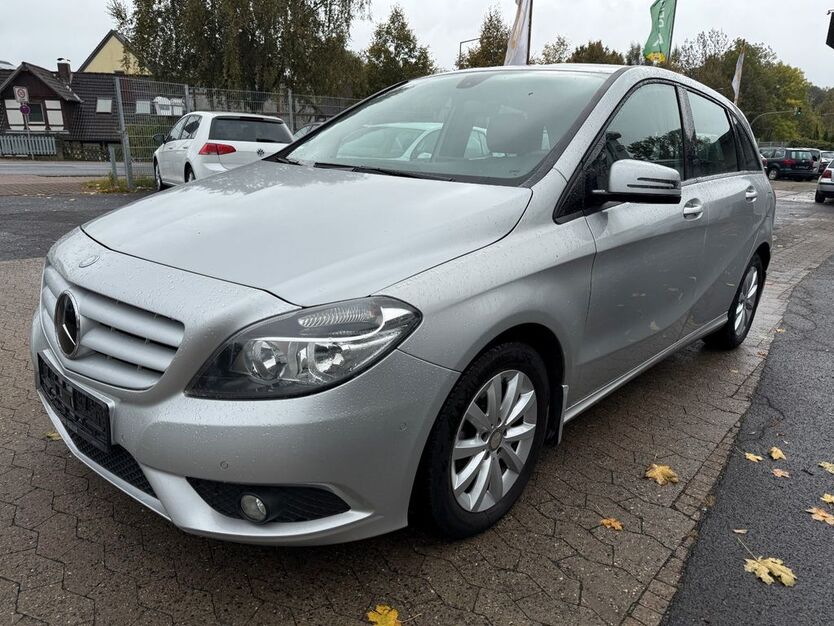 Mercedes-Benz B 180 200.000 km 8.200 € Lehre 38165