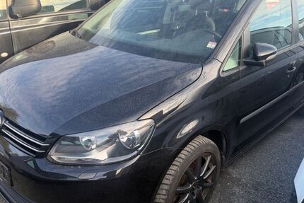 VW Touran 196.000 km 5.990 &euro; Salzgitter 38229