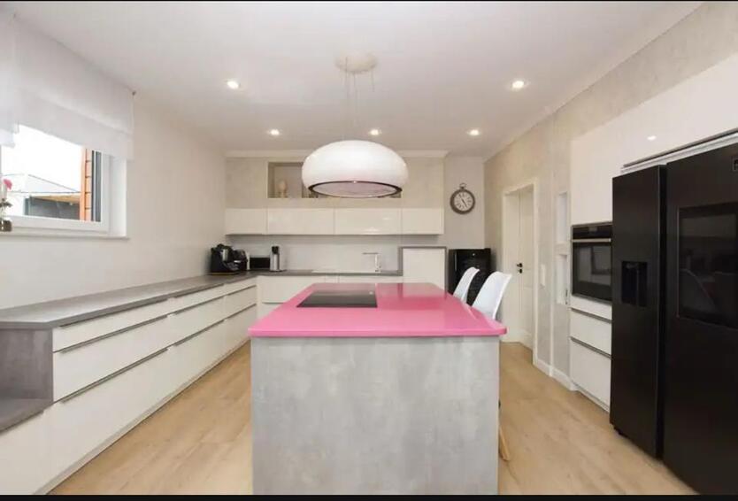 Modernes EFH (267 m²) mit Pool