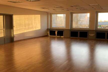 Büro in Vechelde 850 € 120 m² zimmer