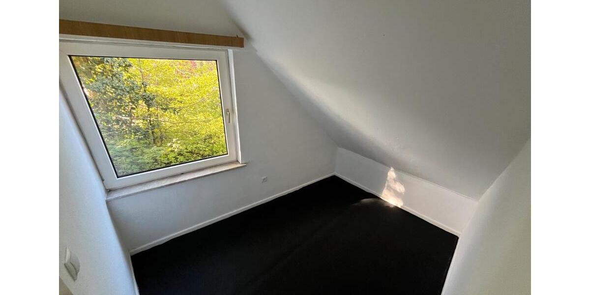 Etagenwohnung Hohenhameln - 5 Zimmer, 120 m&sup2;, 8&euro; | Angebot:26397736