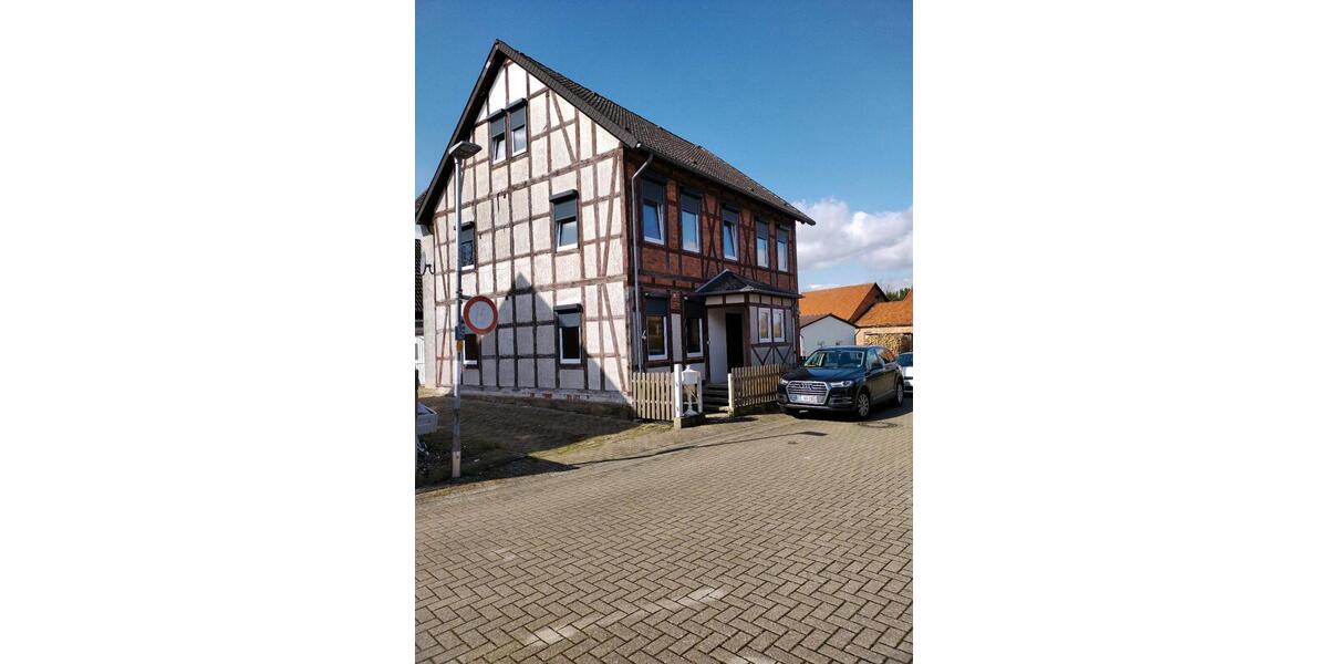 Einfamilienhaus Salzgitter Ortschaft Südost - 11 Zimmer, 207 m&sup2;, 139.000&euro; | Angebot:26531435