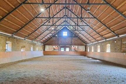 Tolle Reitanlage mit Einfamilienhaus und Einliegerwohnung zimmer