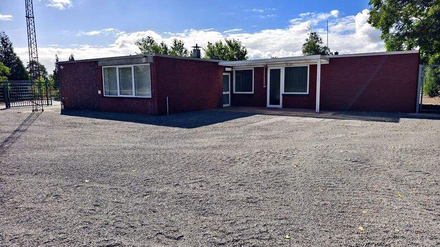 Edemissen Wipshausen - Gewerbe- und Büroobjekt mit guter Anbindung an die B214 6 zimmer