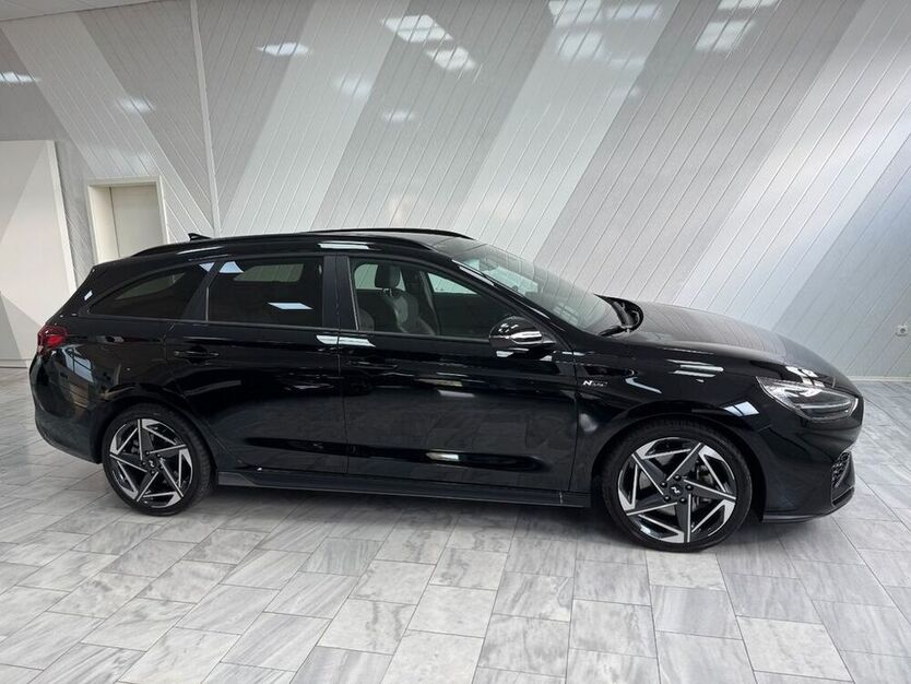 i30