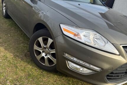 Ford Mondeo 255.268 km 1.999 &euro; Braunschweig 38100