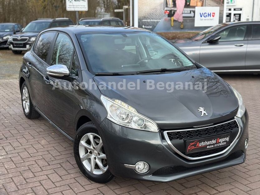 Peugeot 208 140.000 km 3.999 € Lamspringe 31195