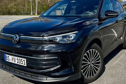 VW Tiguan 18.500 km 32.900 &euro; Braunschweig 38118