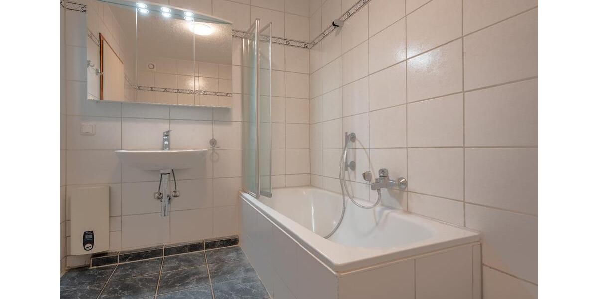 Dachgeschoßwohnung Edemissen - 3.5 Zimmer, 86 m&sup2;, 645&euro; | Angebot:25999984