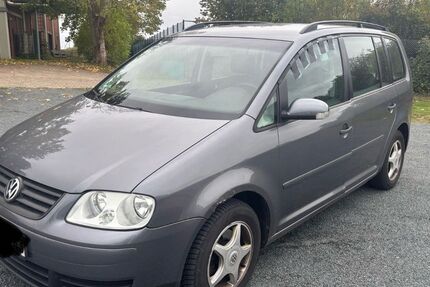 VW Touran 300.472 km 1.500 € HILDESHEIM 31139