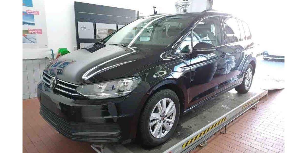 VW Touran 108.000 km 21.990 &euro; Goslar 38640