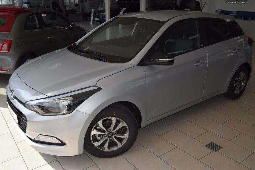 i20