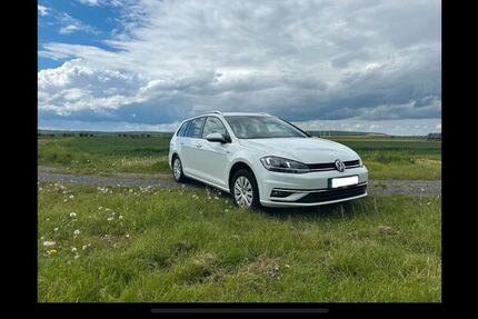 VW Golf 98.000 km 13.599 &euro; Liebenburg 38704