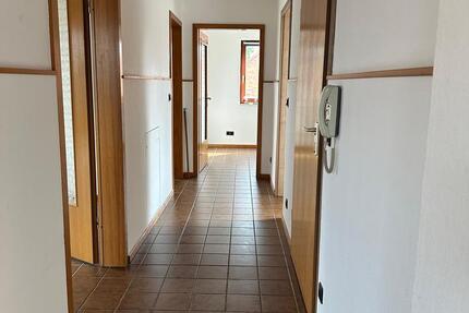 Attraktive 3-Zimmer Dachgeschoßwohnung mit Loggia in Algermissen-Lühnde