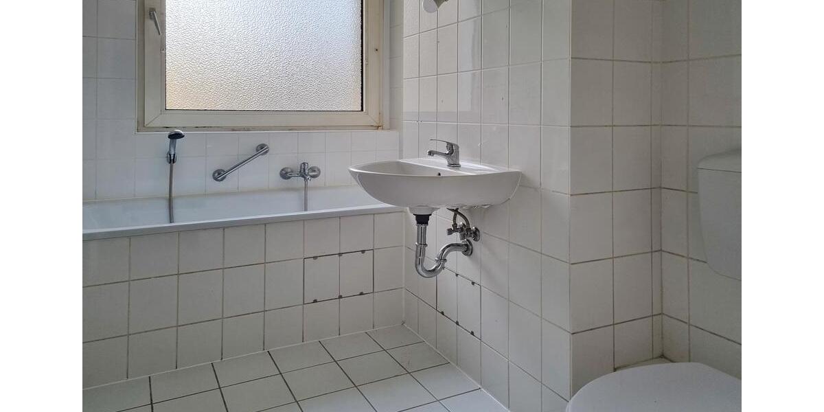 Renovierte 3-Zimmer-Wohnung in der Weststadt mit Aufzug und Balkon! 3 zimmer