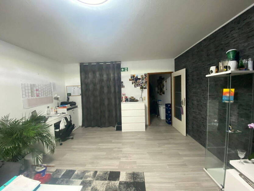 BEREITS RESERVIERT ! - Apartment Stadtmitte + Küche + Balkon