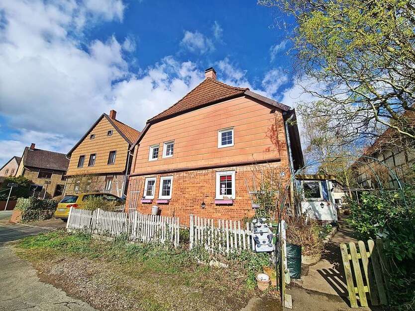 Haus zum Kaufen in Schellerten 85.000 € 101.07 m²
