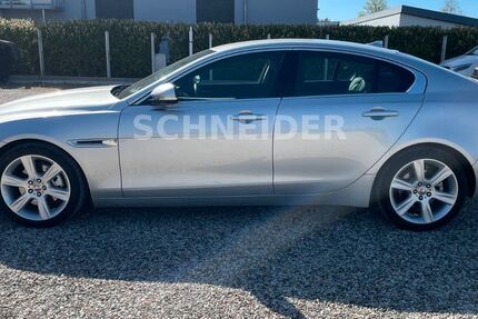 Jaguar XE 154.131 km 13.990 &euro; Gross Düngen 31162