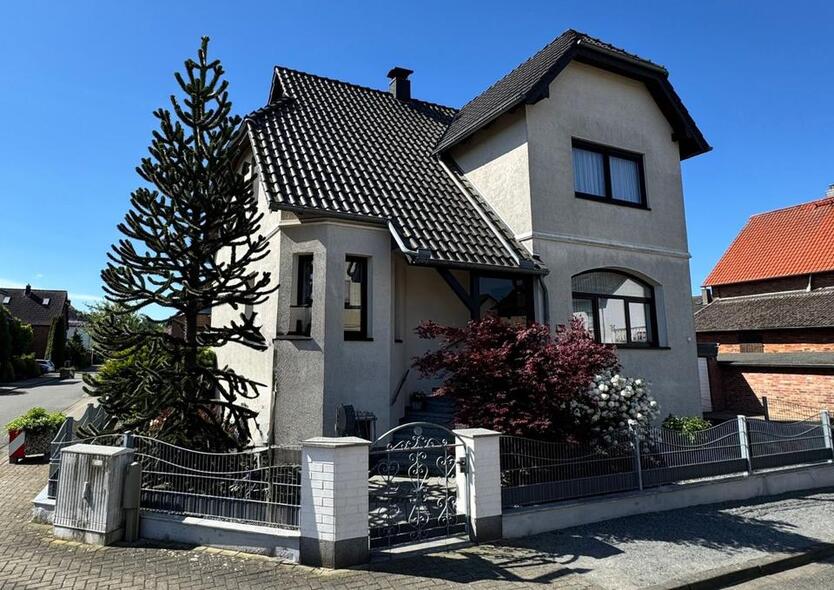 Bezugsfertig! Top gepflegtes Einfamilienhaus provisionsfrei