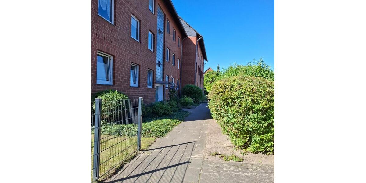 Schöne stilvolle Eigentumswohnung im DG, 3 Zi.,Balkon, Garage 3 zimmer