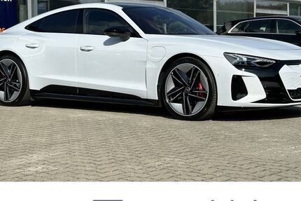 Audi e-tron GT 6.804 km 78.480 € Salzgitter 38229