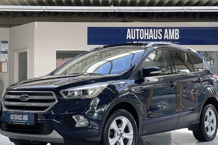 Ford Kuga 242.981 km 8.990 &euro; Braunschweig 38122