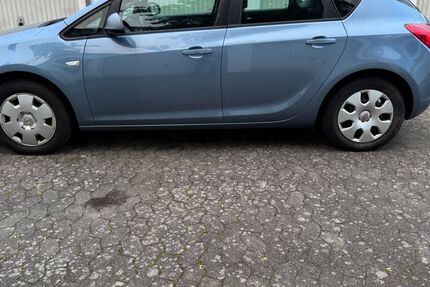 Opel Astra 180.000 km 2.999 &euro; Salzgitter 38226