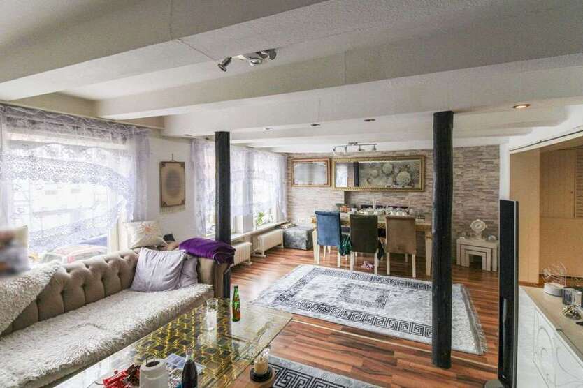 Haus zum Kaufen in Wolfenbüttel 229.000 € 209.11 m²