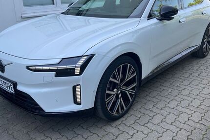 Volvo ES90 3.500 km 68.890 &euro; Goslar OT Vienenburg 38690