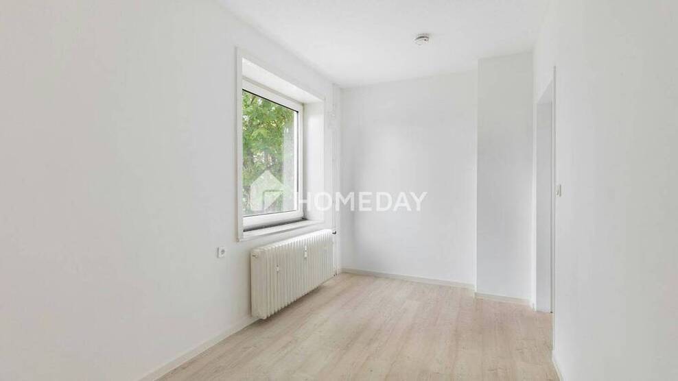 Neu sanierte 3-Zimmer-Wohnung mit überdachtem Balkon in ruhiger Lage