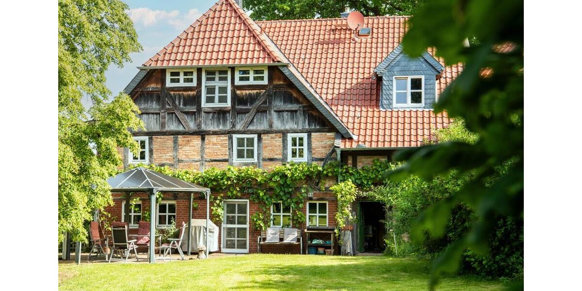 Einfamilienhaus Hohenhameln - 11 Zimmer, 190 m&sup2;, 320.000&euro; | Angebot:26991104