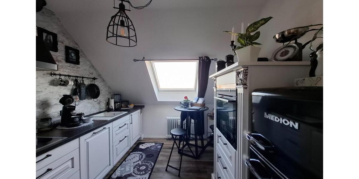 Schöne stilvolle Eigentumswohnung im DG, 3 Zi.,Balkon, Garage 3 zimmer