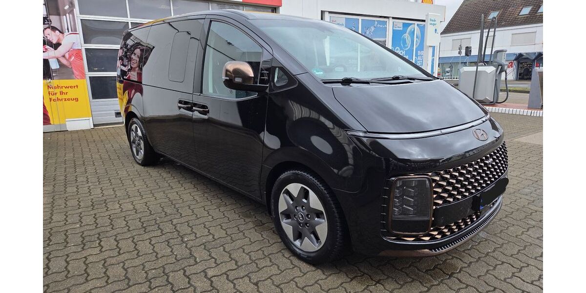 Hyundai STARIA 75.900 km 34.500 &euro; Braunschweig 38116