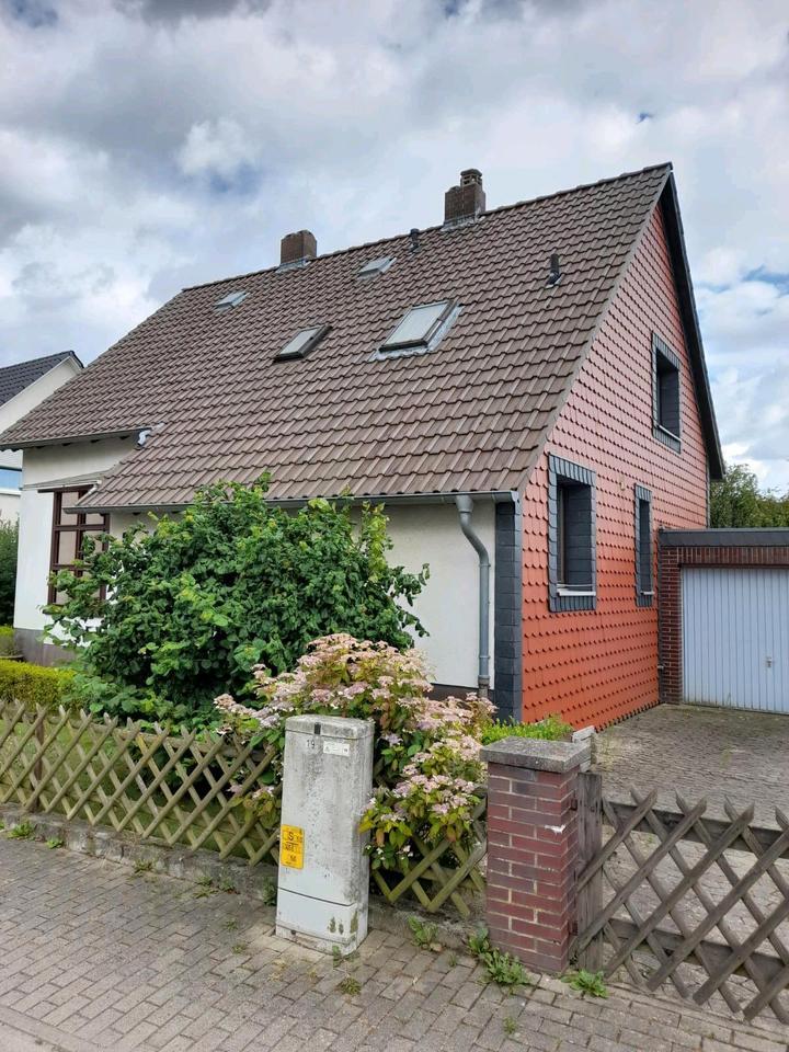 Freistehendes Einfamilienhaus mit Garten in 38159