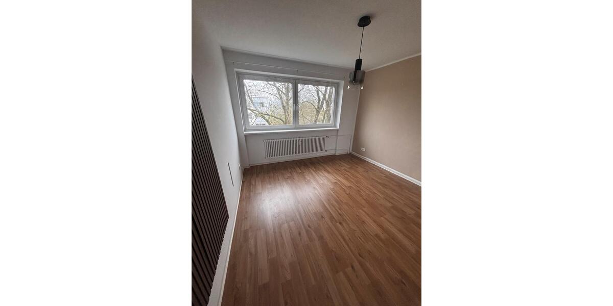 Etagenwohnung Sickte - 2 Zimmer, 65 m&sup2;, 624&euro; | Angebot:25988556